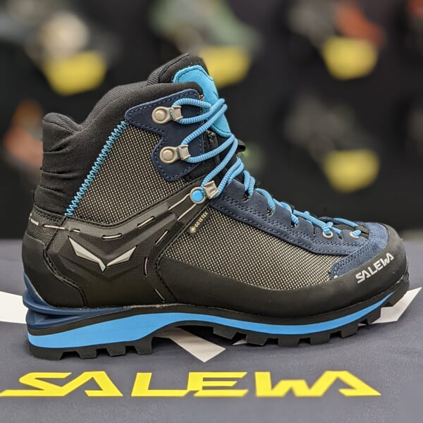 Salewa Ws Crow Gtx Premium Navy/Ethernal Blue Calzado montañismo Mujer :  Snowleader